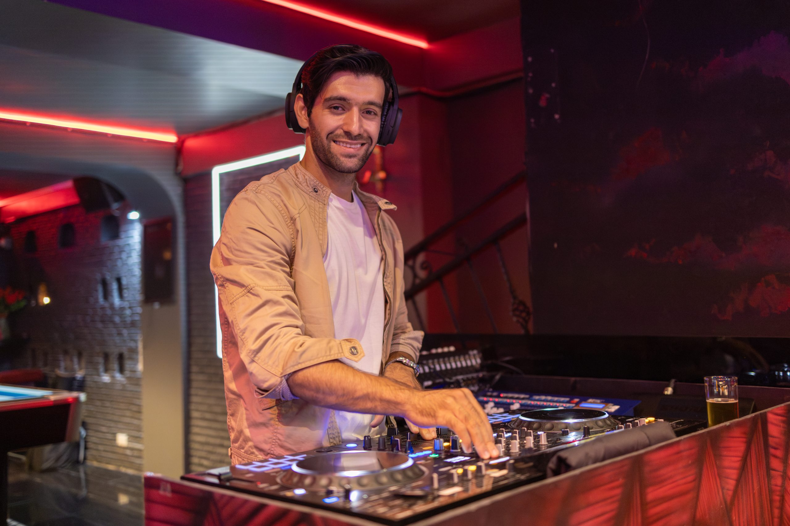academia dj madrid